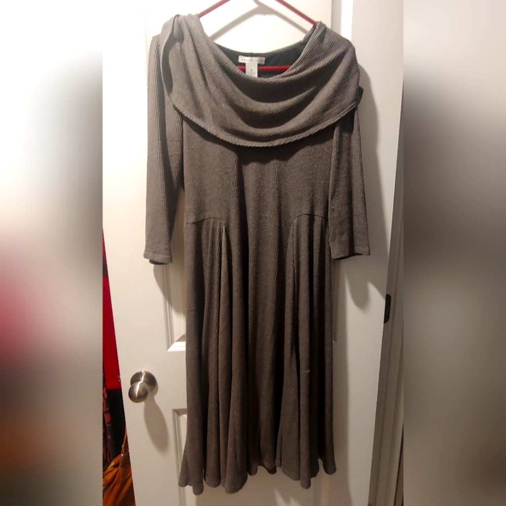 Midi charcoal dress